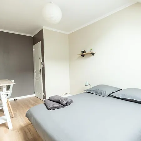 La Bigote-ideal Groupe-6 Chambres-billard-terrasse